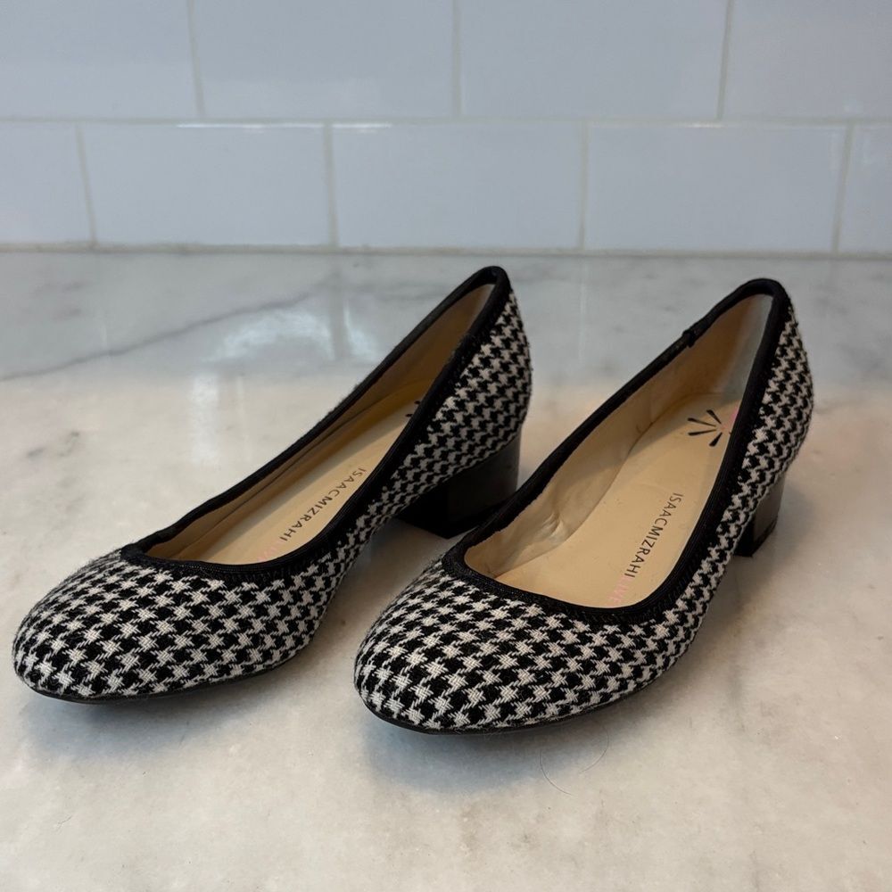 Isaac Mirzrahi Shoes Flats Houndstooth Black and White Mini Heel Ballet Flats
